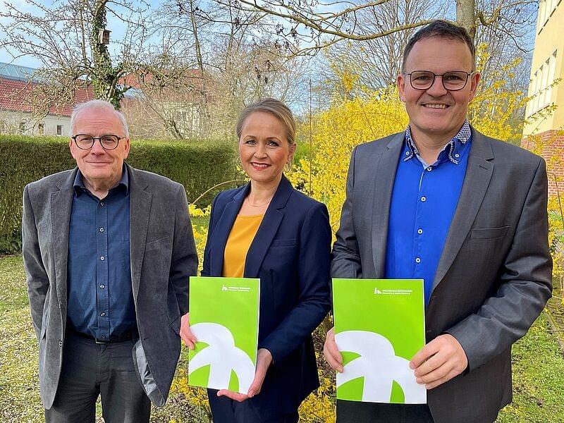 Unterzeichnung des Kooperationsvertrags zwischen Hochschule Nordhausen und IHU GmbH stärkt regionale Bildung (Fotos: Tina Bergknapp)